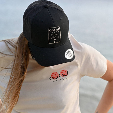 T-shirt et casquette Coco Beach, plage privée au Lavandou